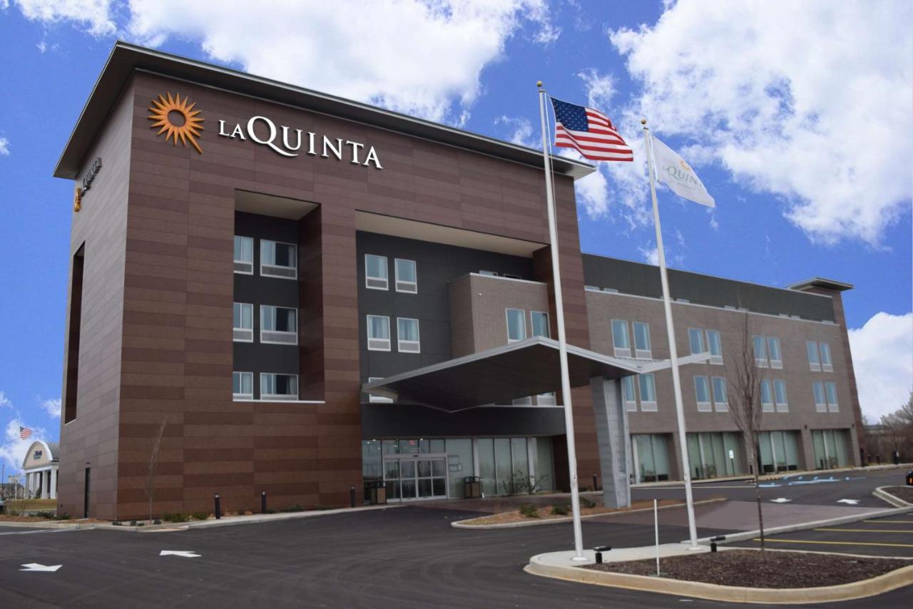La Quinta Inn & Suites By Wyndham Round Rock Near Kalahari エクステリア 写真