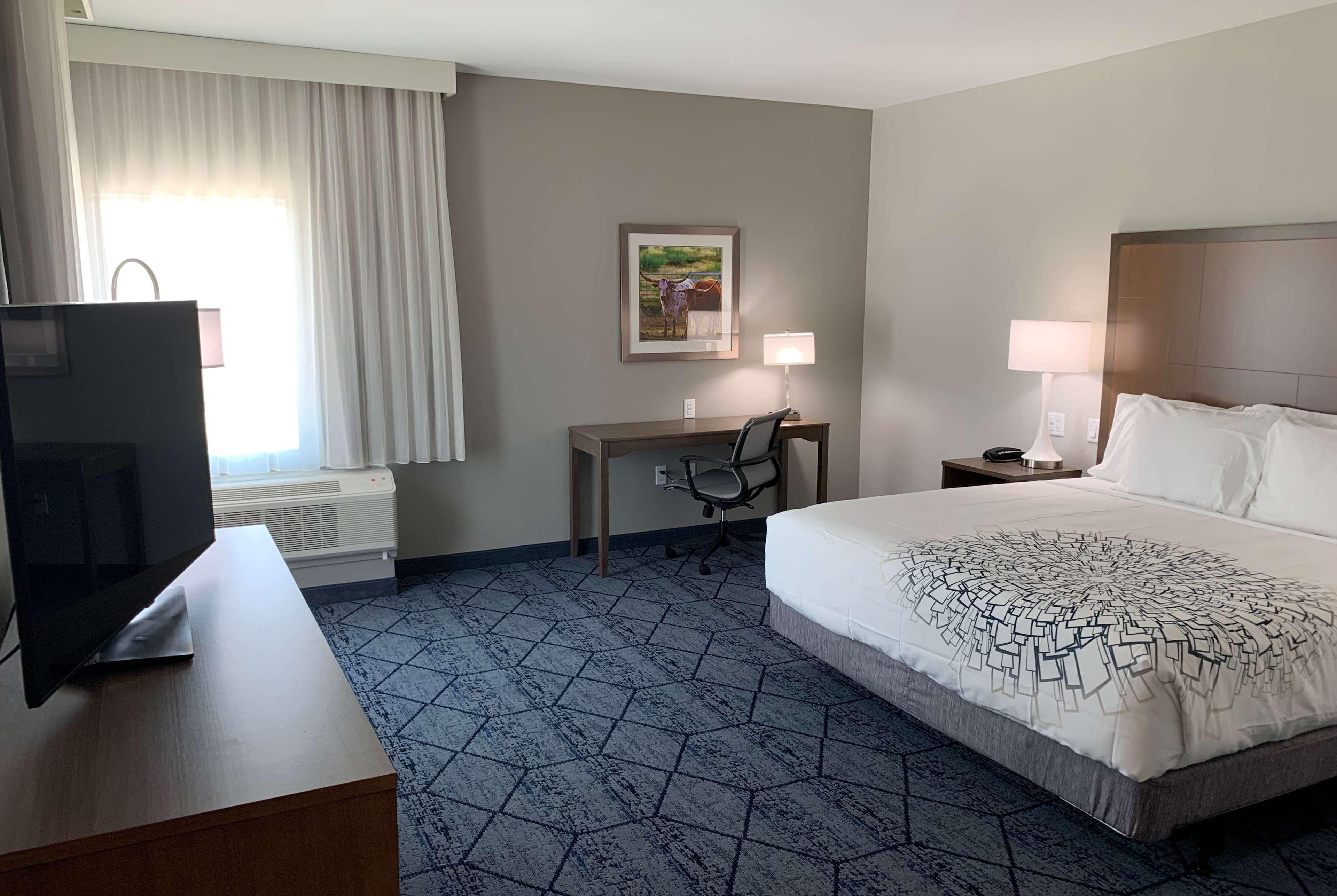 La Quinta Inn & Suites By Wyndham Round Rock Near Kalahari エクステリア 写真