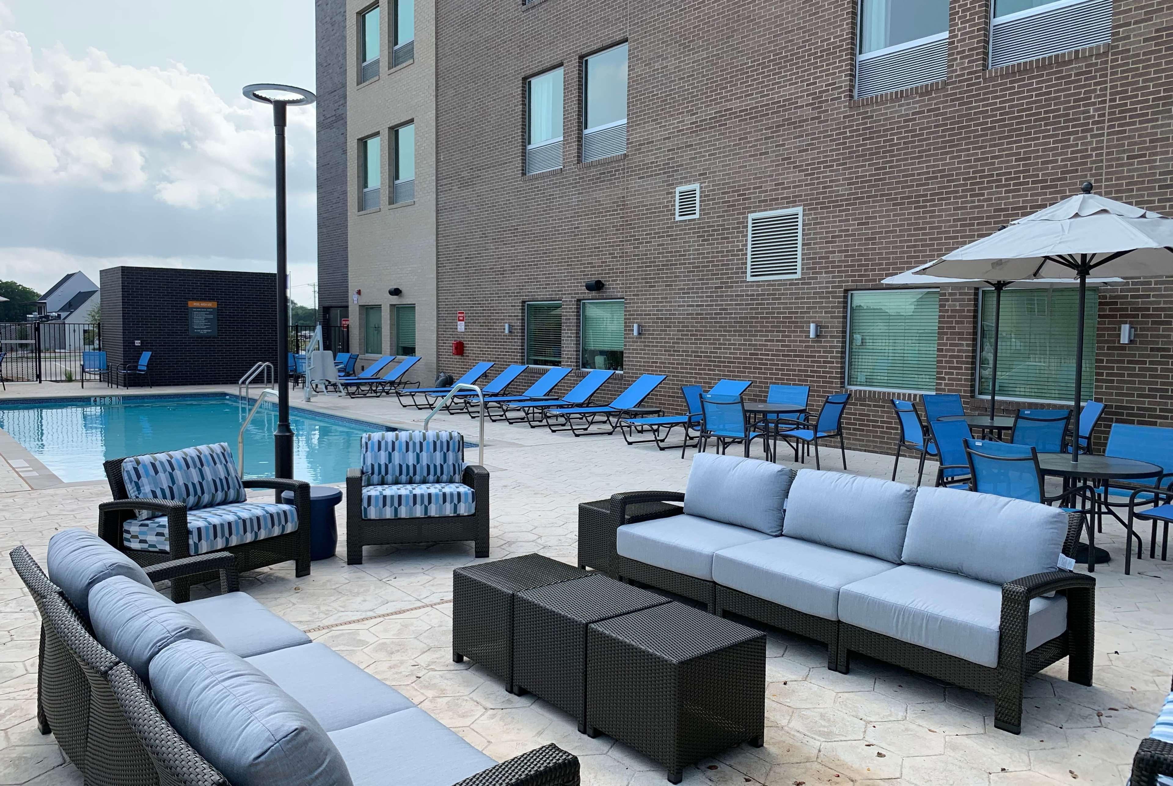 La Quinta Inn & Suites By Wyndham Round Rock Near Kalahari エクステリア 写真