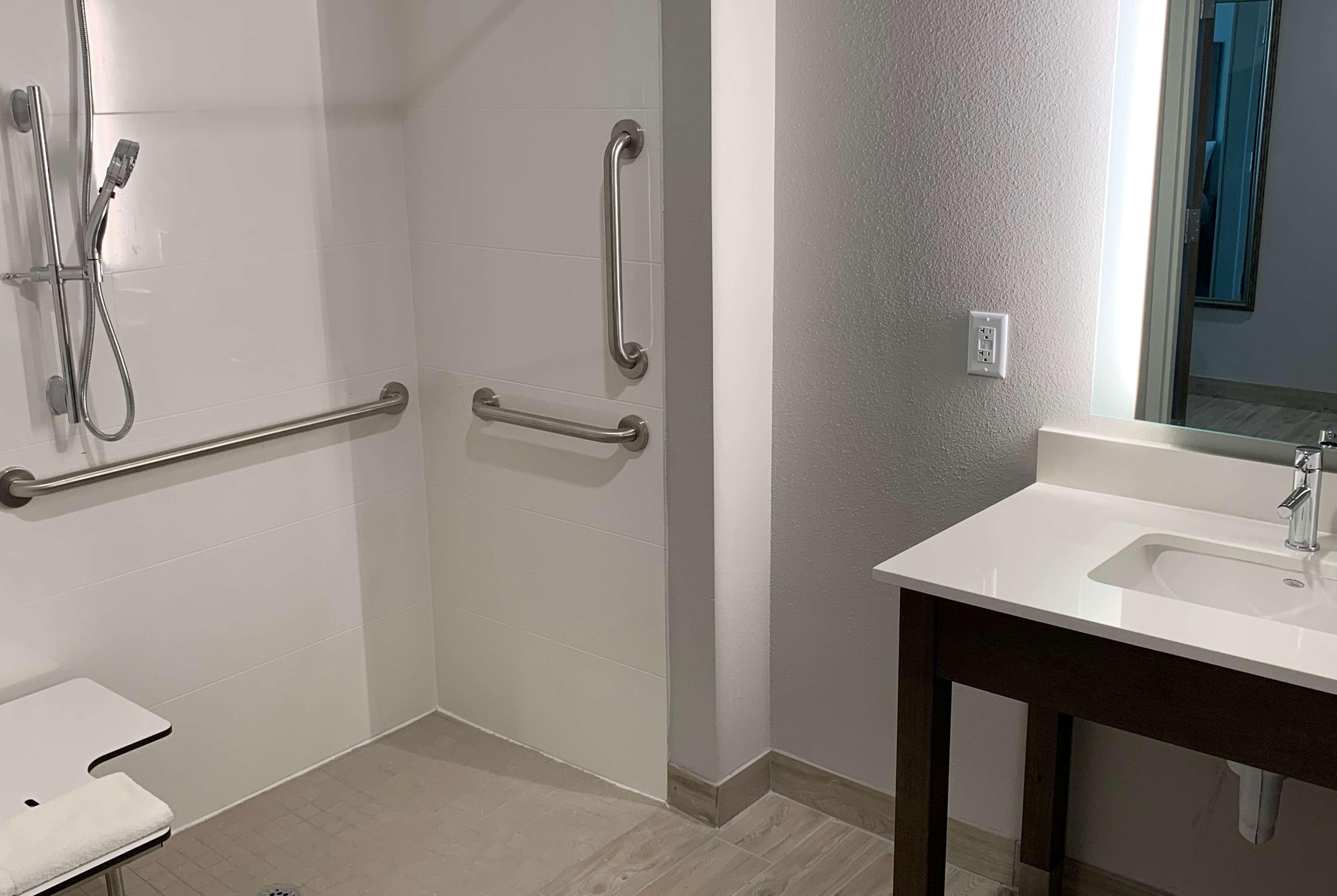 La Quinta Inn & Suites By Wyndham Round Rock Near Kalahari エクステリア 写真