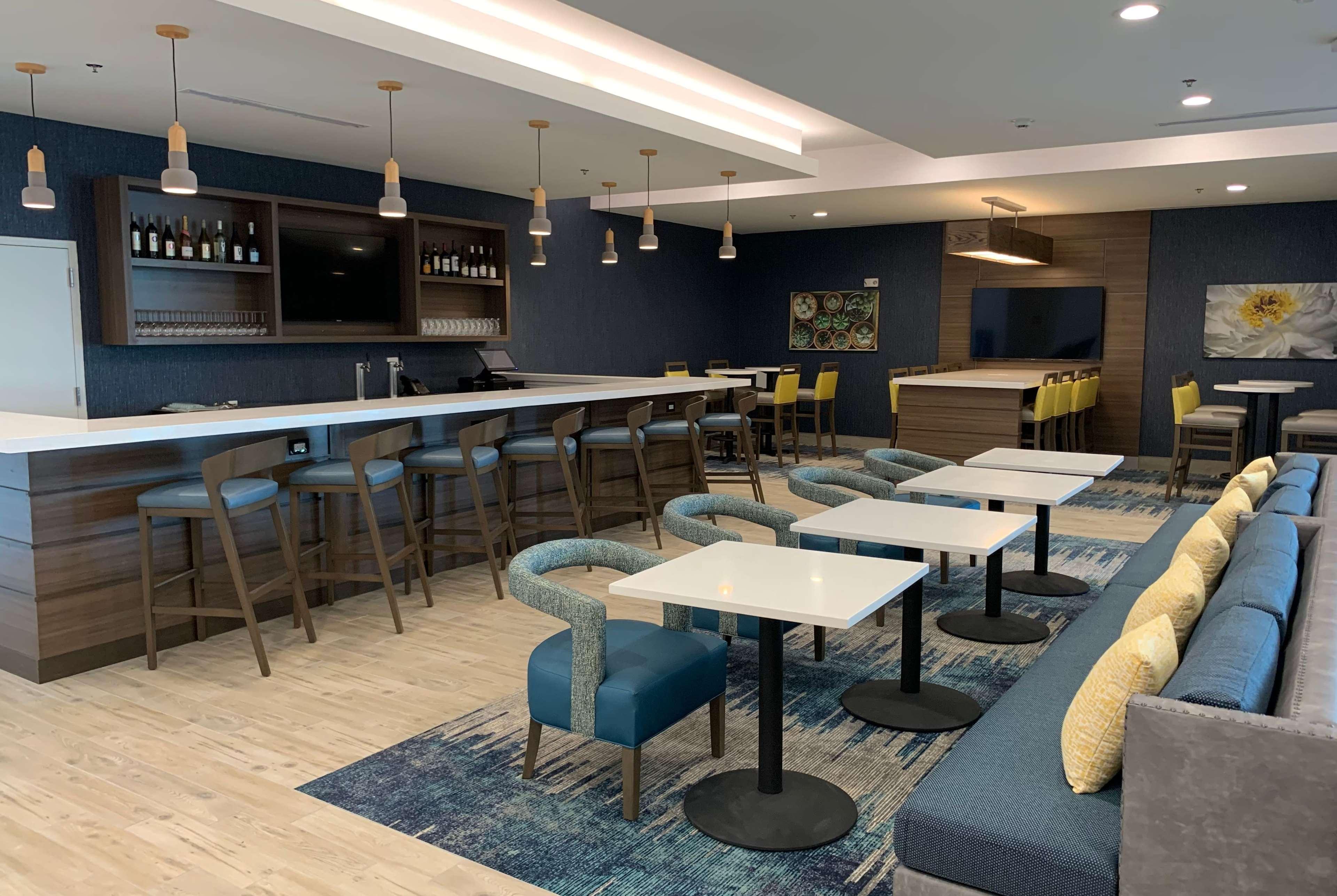 La Quinta Inn & Suites By Wyndham Round Rock Near Kalahari エクステリア 写真